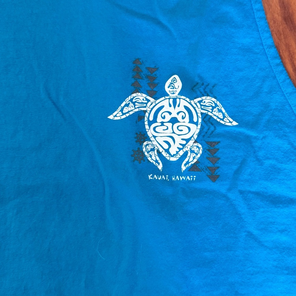 Turquoise Blue Kauai, HI Honu Sea Turtle Tank Top - Picture 2 of 6